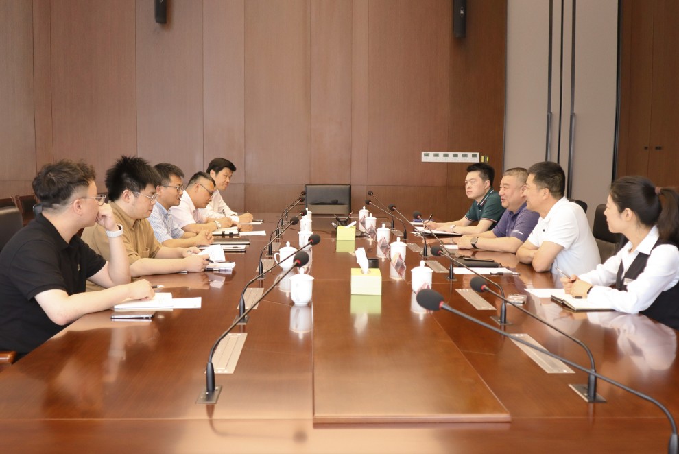 王總赴國資公司調研.jpg